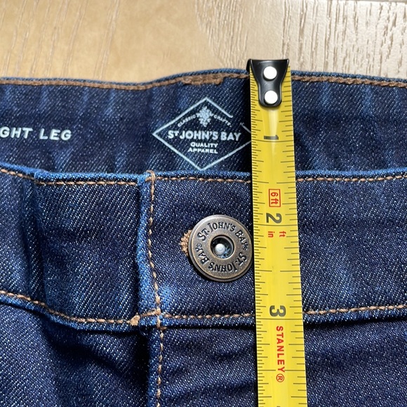 St. john's Bay straight Leg Jeans size 18/41.5"Long /20.5" waist - Picture 4 of 11